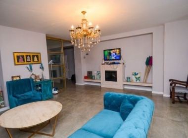 ქირავდება ბინა ვაკეში