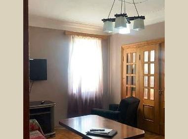 Flat for rent on Nucubidze