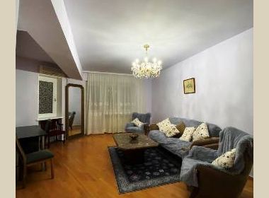 Flat for rent in Sololaki