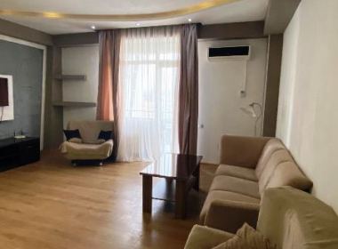 ქირავდება ბინა ვაკეში