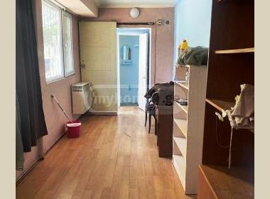 ქირავდება საოფისე ფართი ვაკეში