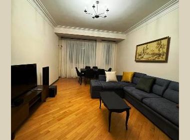 Flat for rent in Sololaki