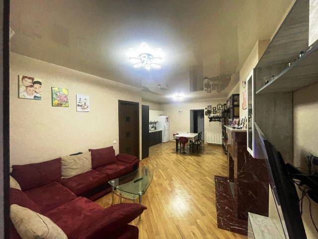 იყიდება ბინა მთაწმინდა-სოლოლაკში