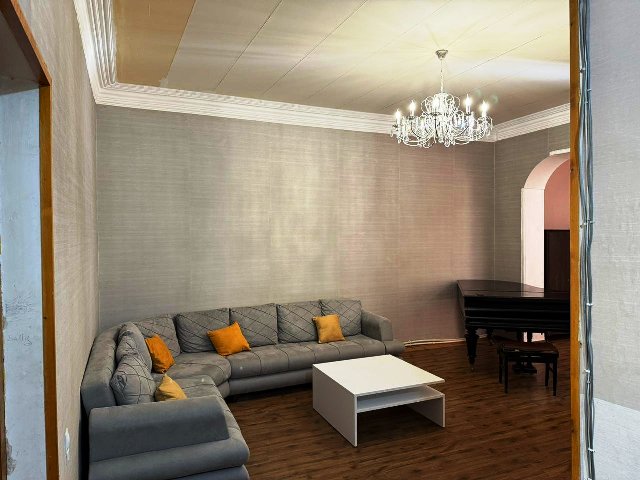 ქირავდება ბინა ვაკეში