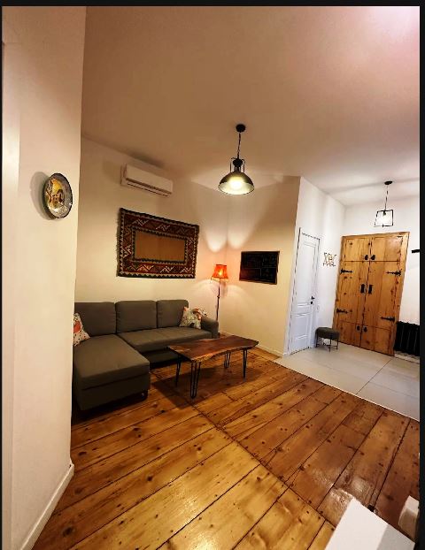 ქირავდება ბინა მთაწმინდა-სოლოლაკში