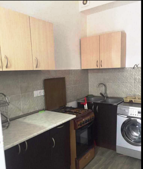 იყიდება ბინა საბურთალოზე