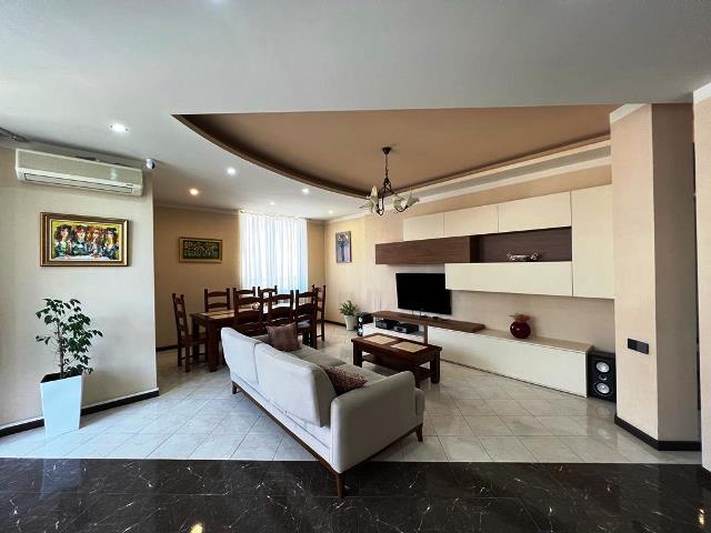 Flat for rent in Vake
