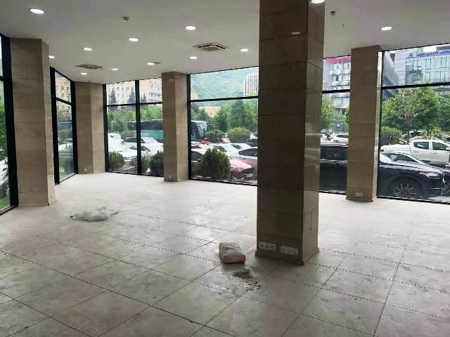 Commercial space for rent in Ortachala