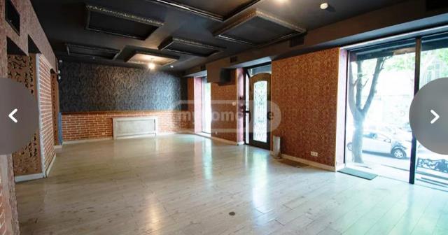 Commercial space for rent in Vake