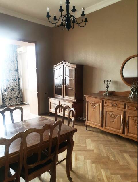 იყიდება ბინა დიდუბეში