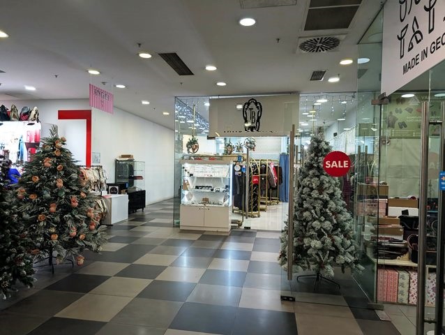 ქირავდება კომერციული ფართი ვაკეში