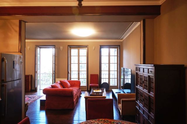 ქირავდება ბინა ძველ თბილისში