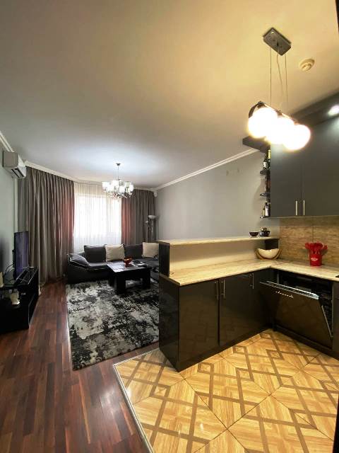 იყიდება ბინა ისანში