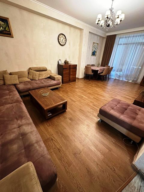 ქირავდება ბინა საბურთალოზე