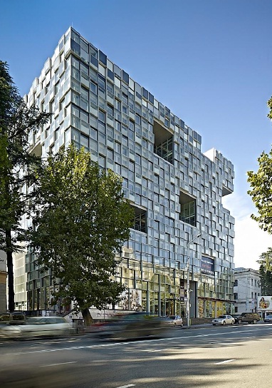 ქირავდება საოფისე ფართი ვაკეში