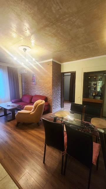 ქირავდება ბინა საბურთალოზე