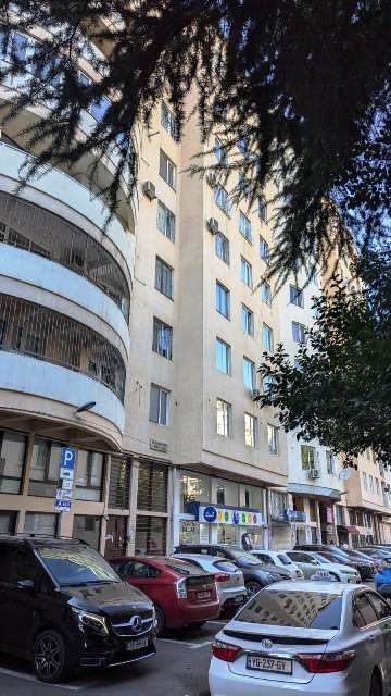 იყიდება ბინა ვაკეში