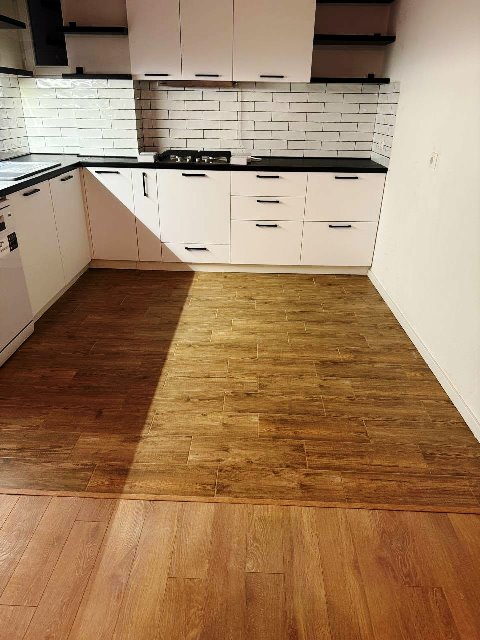 იყიდება ბინა მთაწმინდა-სოლოლაკში