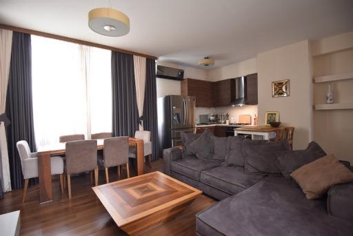 იყიდება ბინა საბურთალოზე