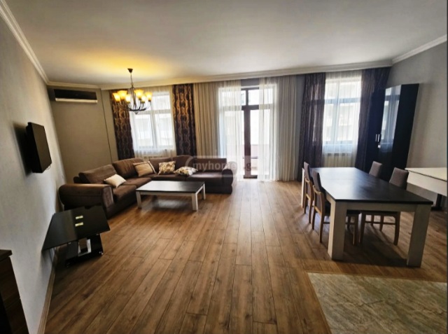 ქირავდება ბინა ვაკეში