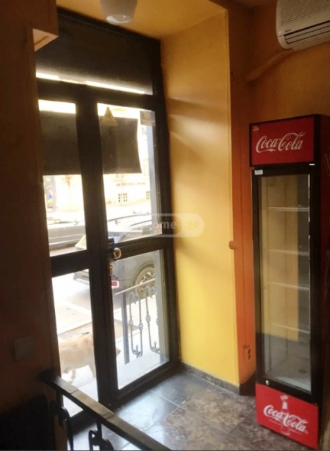 Commercial space for rent in Vake