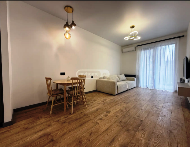 იყიდება ბინა საბურთალოზე