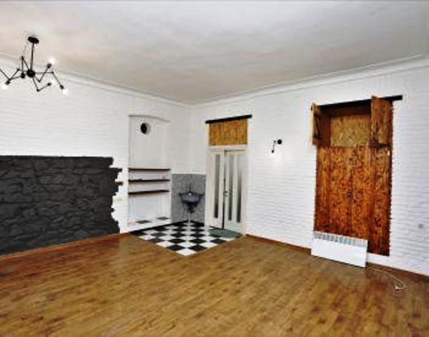 ქირავდება კომერციული ფართი სოლოლაკში