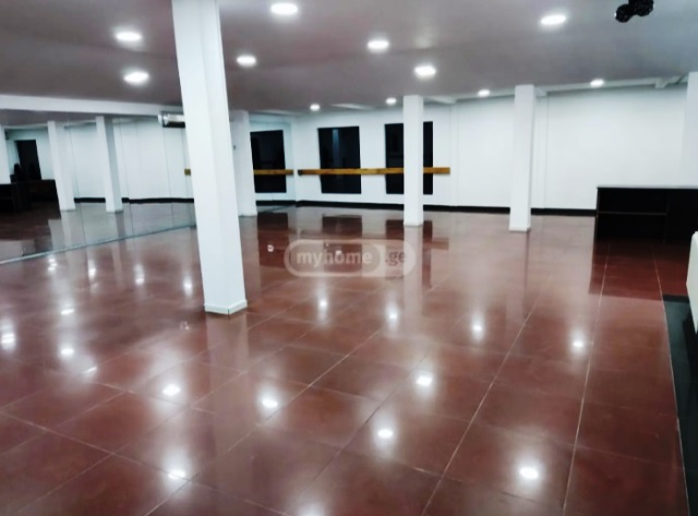 Commercial space for rent in Didube