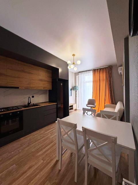 იყიდება ბინა ისანში