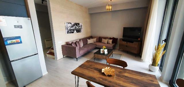 იყიდება ბინა ვაკეში