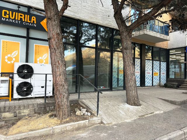 Commercial space for rent in Didi Digomi