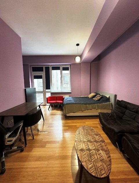 ქირავდება ბინა ვაკეში