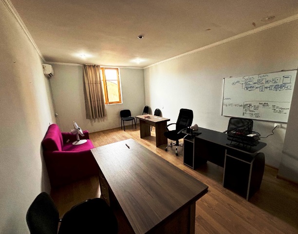 ქირავდება საოფისე ფართი ჩუღურეთში