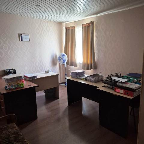 ქირავდება საოფისე ფართი საბურთალოზე