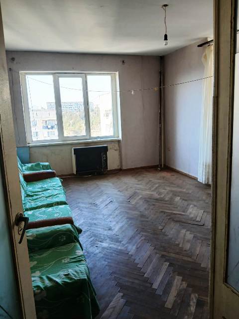 იყიდება ბინა თემქაზე