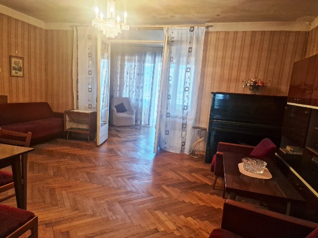 ქირავდება ბინა საბურთალოზე