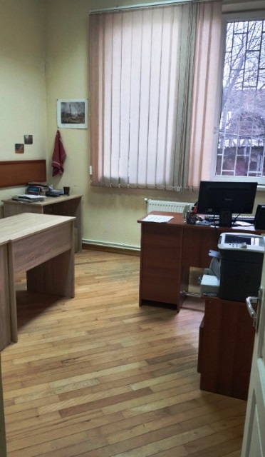 ქირავდება საოფისე ფართი საბურთალოზე