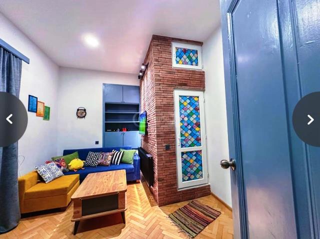 იყიდება ბინა ვერაზე