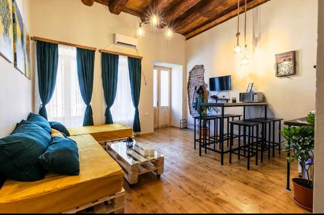 იყიდება ბინა მთაწმინდა-სოლოლაკში