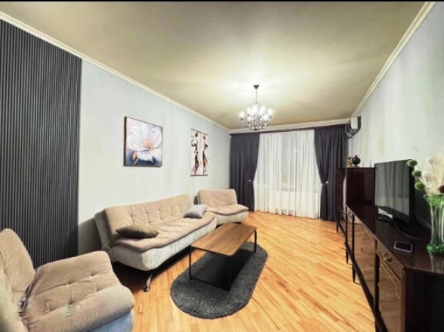 ქირავდება ბინა ვერაზე