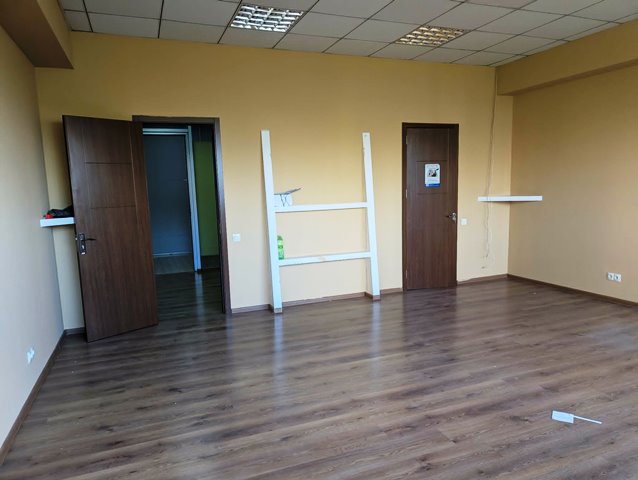 ქირავდება საოფისე ფართი დიღმის მასივში