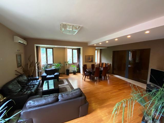 Flat for rent in Vake