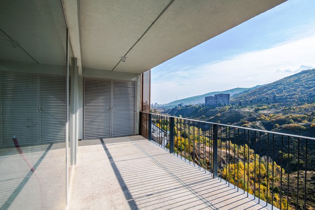 იყიდება ბინა საბურთალოზე