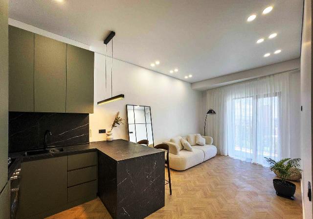 იყიდება ბინა საბურთალოზე