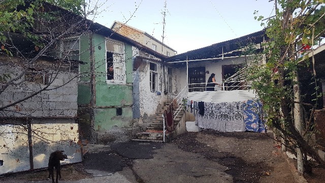 იყიდება სახლი ორთაჭალაში