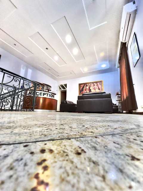 იყიდება სასტუმრო ჩუღურეთში