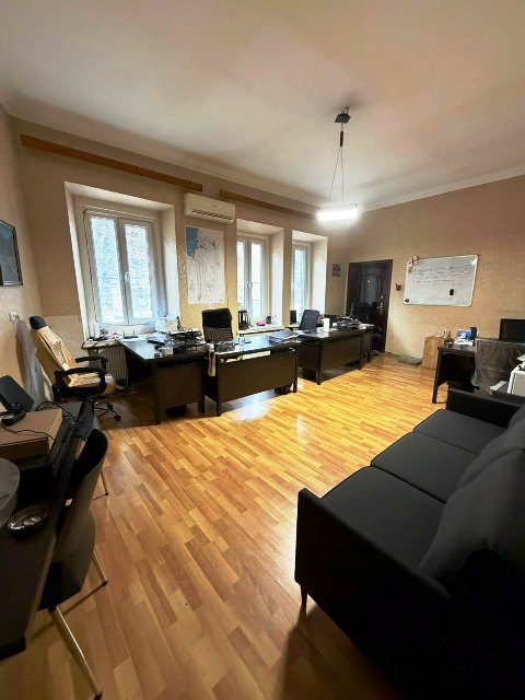 ქირავდება საოფისე ფართი მთაწმინდა-სოლოლაკში