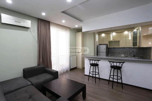 იყიდება ბინა საბურთალოზე