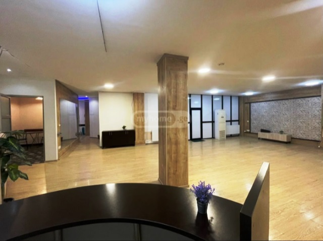 ქირავდება საოფისე ფართი ვაკეში