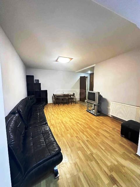 იყიდება ბინა საბურთალოზე